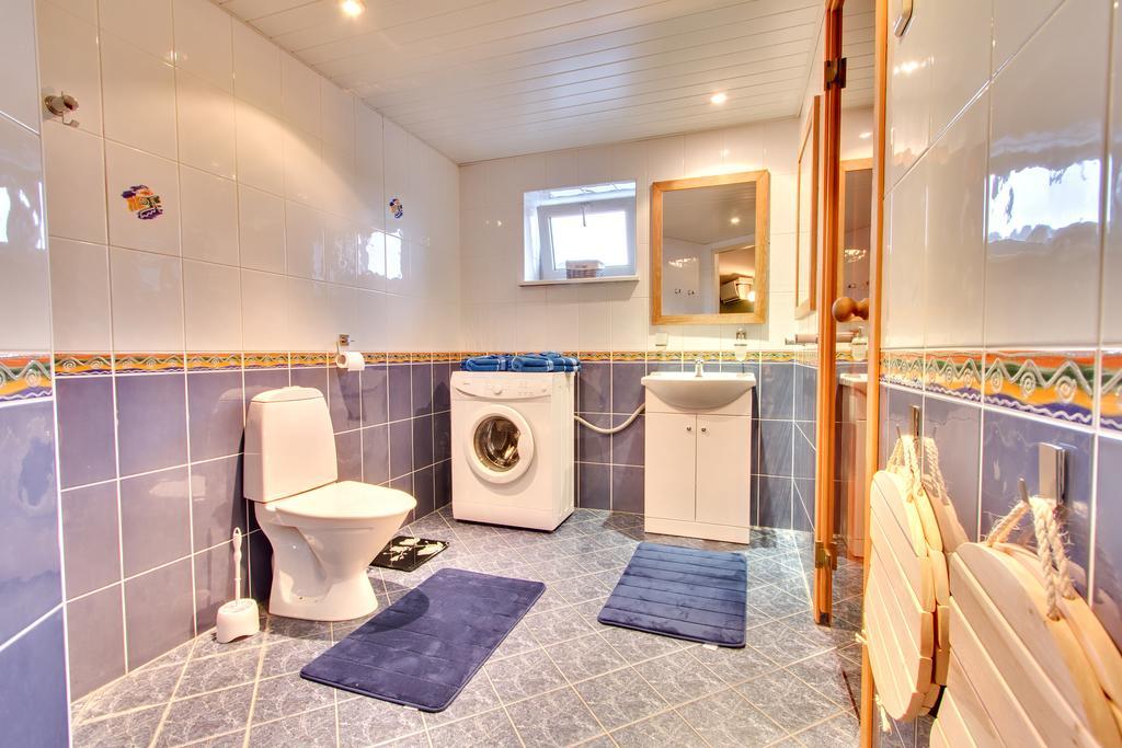 Toompuiestee Penthouse With Sauna Tallinn Bagian luar foto